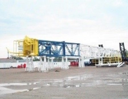 bhl-147-x-1500000-lbs-hook-load-mast-and-substructure